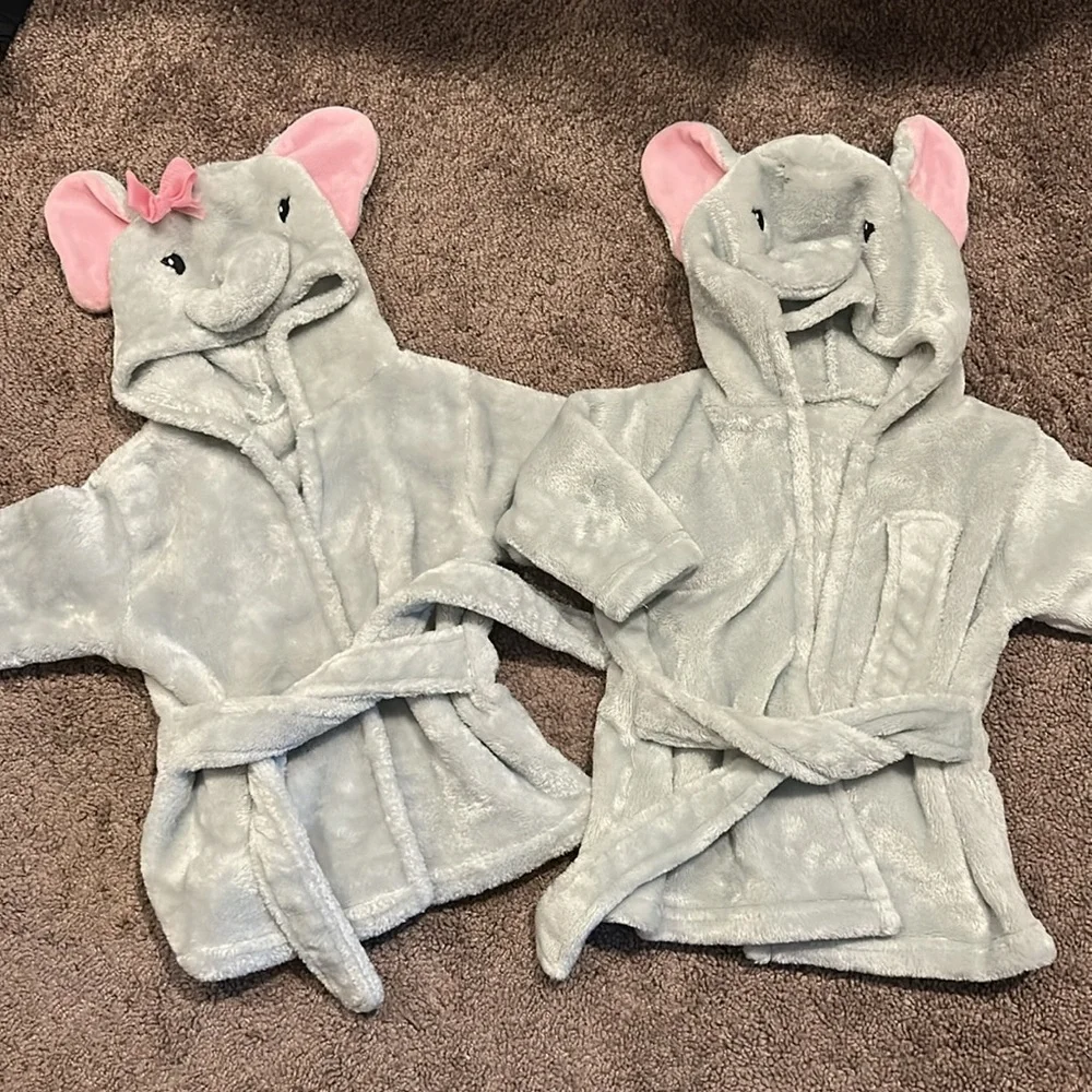 Elephant bath robes 0-9M matching twin set